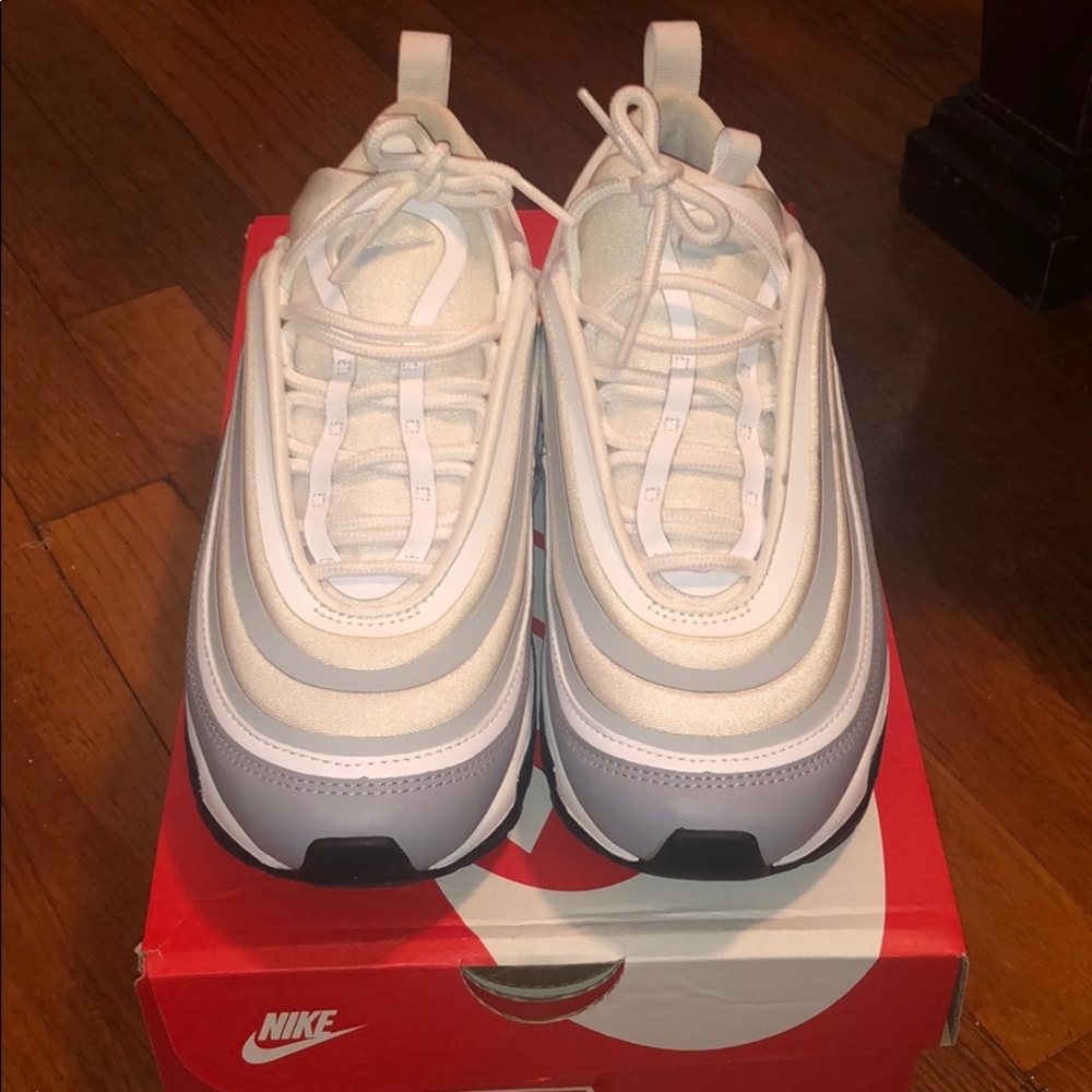 Nike Womens Air Max 97